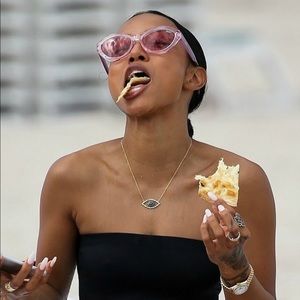 Meet your Posher, Aliyah